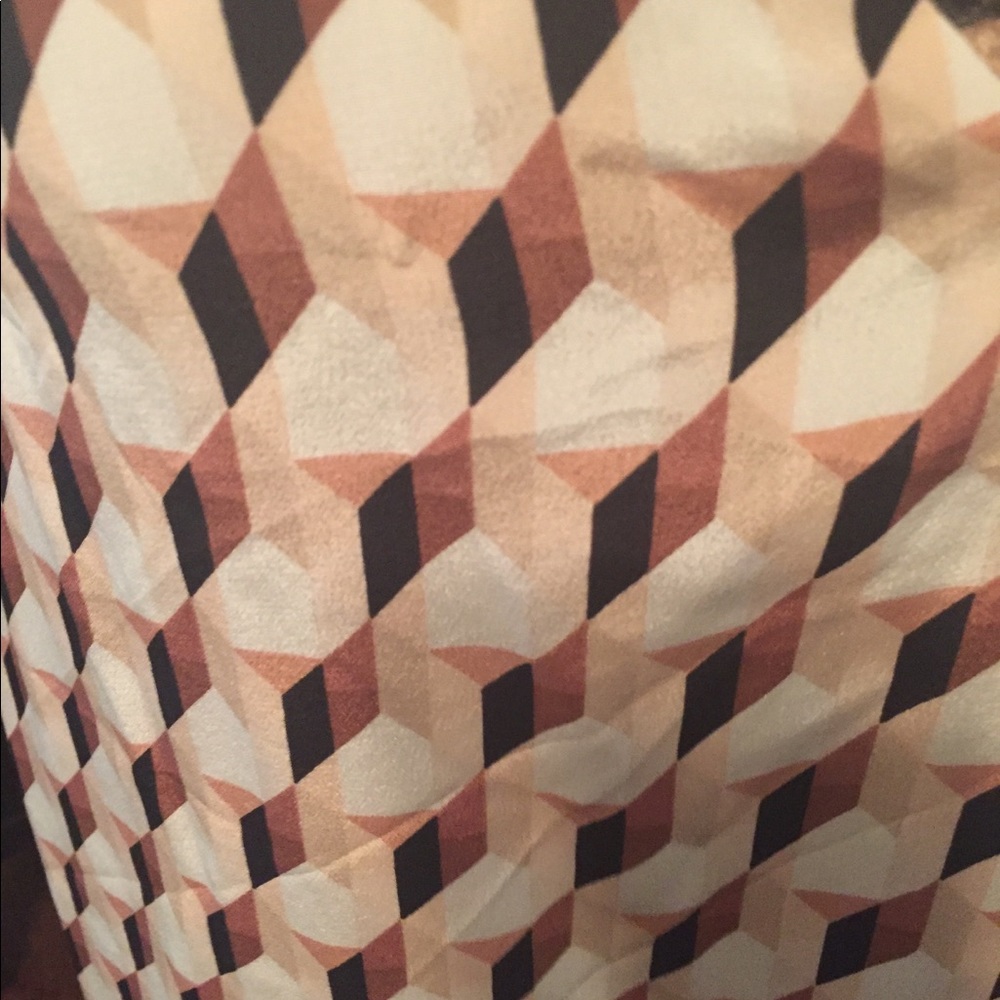 V Neck Shell - image 2